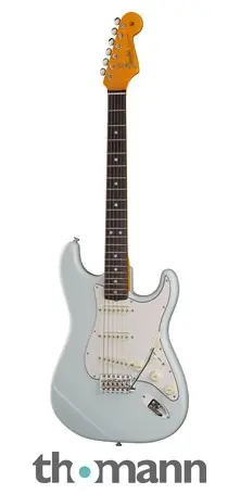 Fender AV II 65 Strat RW SNB Aktuální