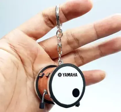 Sezónní Sleva Přívěsek na klíče Music Legends PPT-BD002 Yamaha Recording Custom Bass Drum Miniature