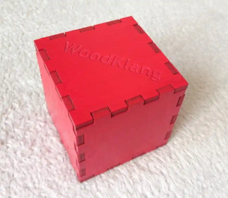 Woodklang Chrastivá Kostka Červená Cube Shaker 50x50x50mm PE061R Oblíbený