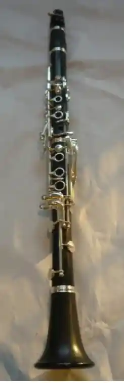 Levný Belltone B klarinet BCL-518